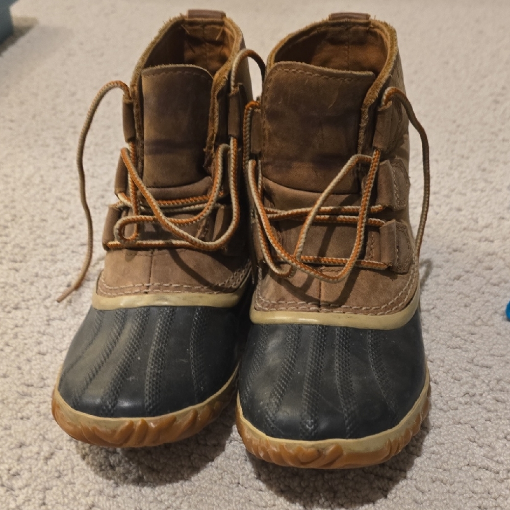 Sorel Tan and Black Winter/rain Boots